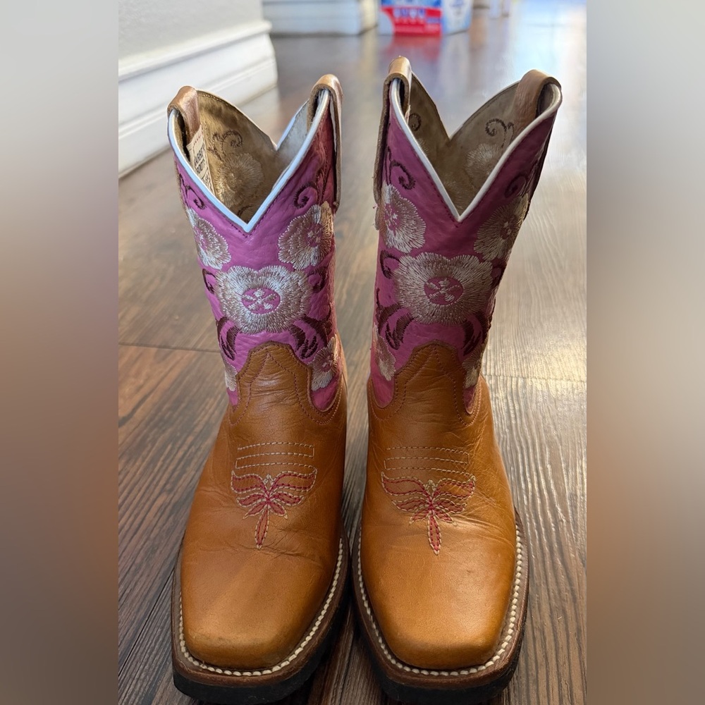 Girls cowboy boots